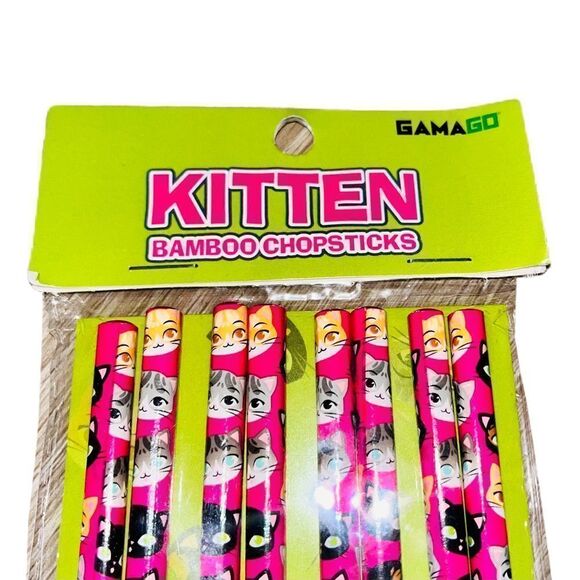 Set of 4 Reusable Eco-Friendly Bamboo Chopsticks w/ Cute Kittens Design Hot Pink - Picture 4 of 10